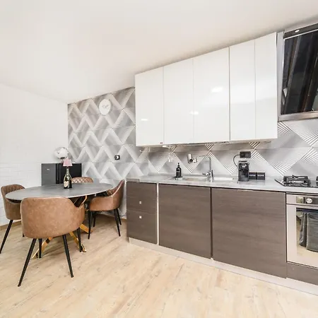 Lussia Apartman *